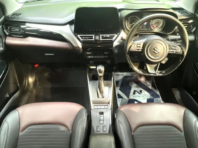 Suzuki FRONX ベースグレード photo 2