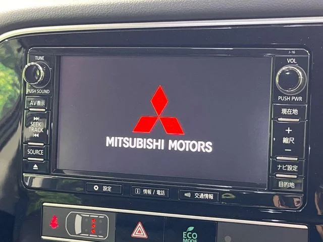 Mitsubishi OUTLANDER PHEV G　プラスパッケージ photo 4