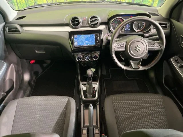 Suzuki SWIFT XG photo 2