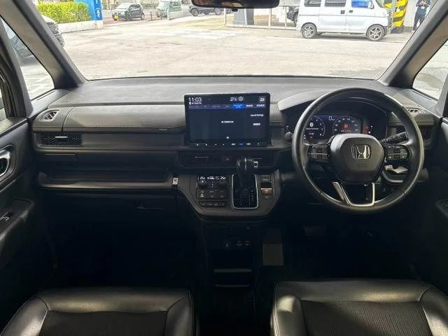 Honda STEPWAGON SPADA ベースグレード photo 2