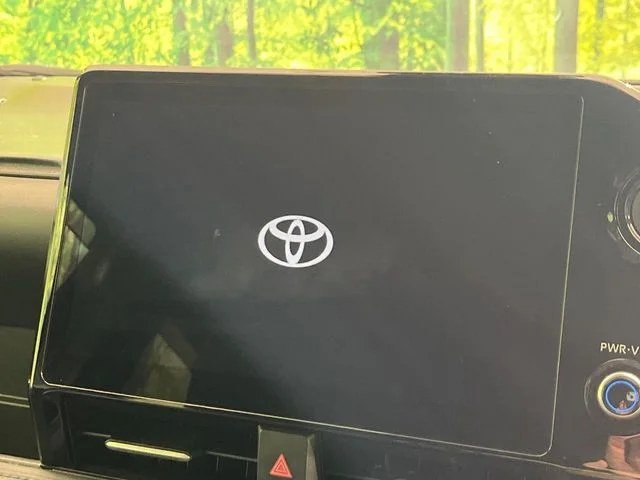 Toyota VOXY HYBRID S−Z photo 4
