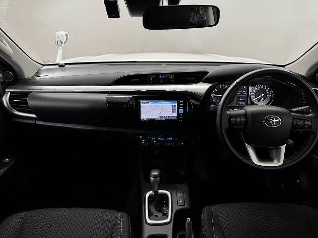 Toyota HILUX 4WD X photo 2