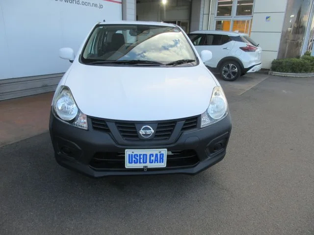 Nissan NV150 AD 4WD VE photo 2