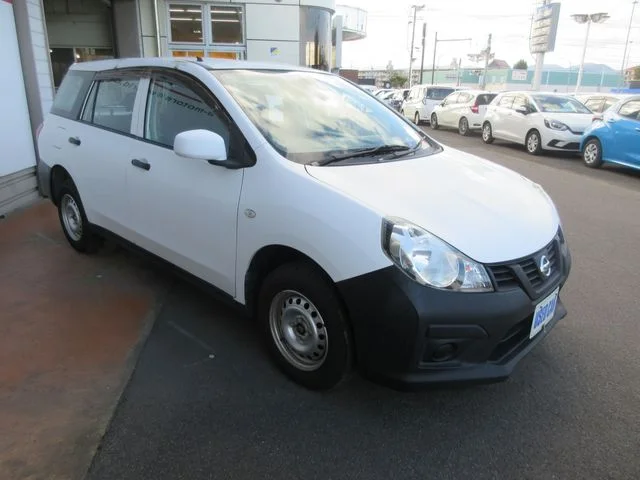 Nissan NV150 AD 4WD VE photo 3