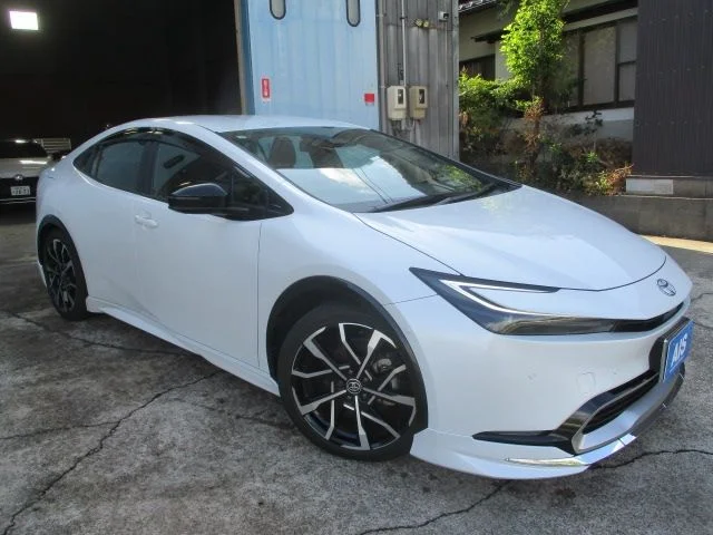 Toyota PRIUS PHV Z 2023
