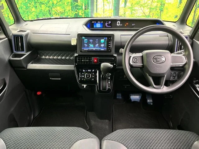 Daihatsu TANTO CUSTOM X photo 2