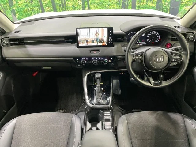Honda VEZEL e:HEV Z photo 4