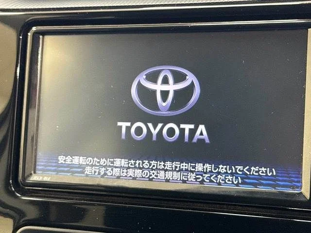 Toyota AQUA S photo 3