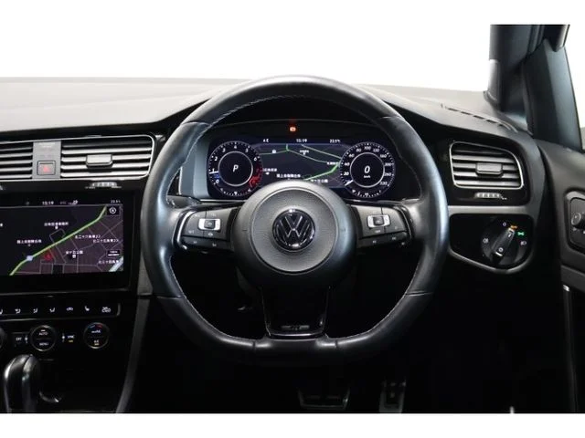 Volkswagen VOLKSWAGEN GOLF R ベースグレード photo 3