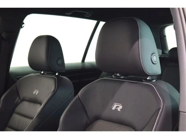 Volkswagen VOLKSWAGEN GOLF R ベースグレード photo 4