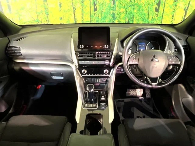 Mitsubishi ECLIPSE CROSS PHEV P photo 2