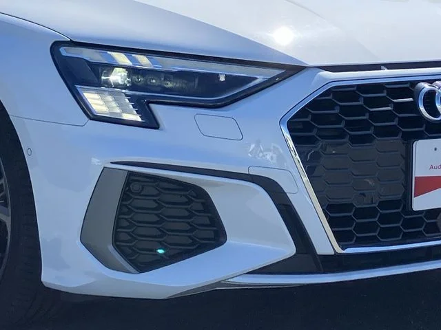 Audi AUDI A3 Sedan 30　TFSI　Sライン photo 4