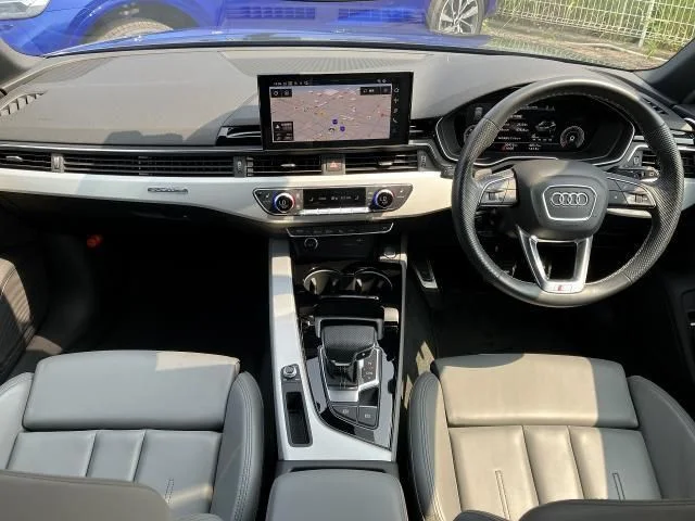Audi AUDI A4 AVANT Sライン　コンペティションプラス photo 2