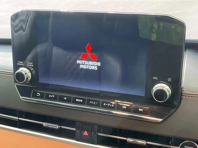 Mitsubishi OUTLANDER PHEV P photo 3