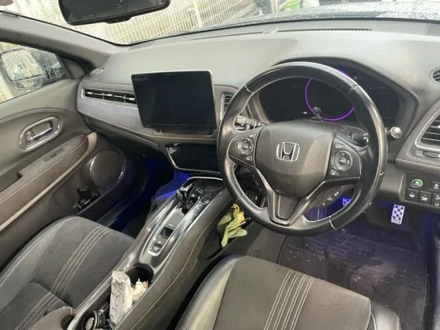 Honda VEZEL HYBRID RS　ホンダセンシング photo 2