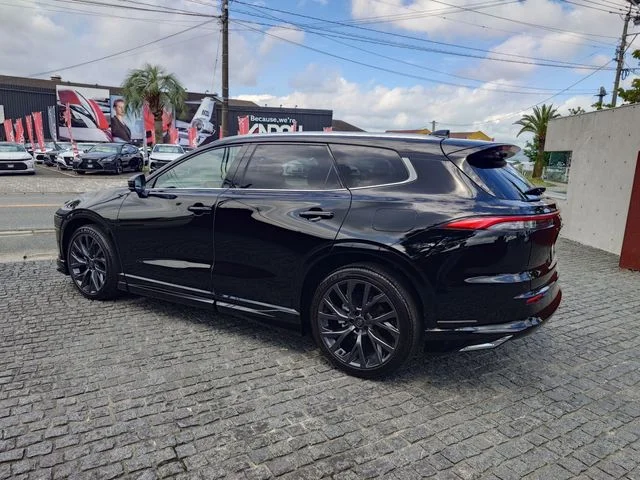 Toyota CROWN ESTATE 4WD Z photo 4