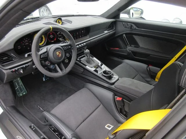 Porsche PORSCHE 911 GT3RS photo 2