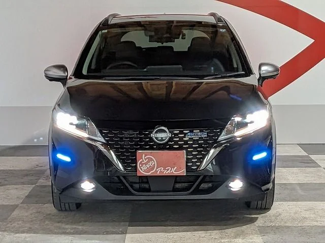 Nissan NOTE 4WD オーテック　FOUR photo 3
