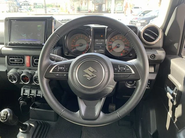 Suzuki JIMNY SIERRA JC photo 4