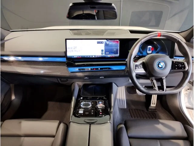 Bmw BMW i5 M60　xDrive photo 2
