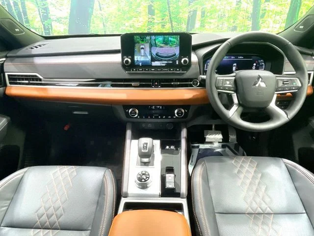 Mitsubishi OUTLANDER PHEV P photo 2