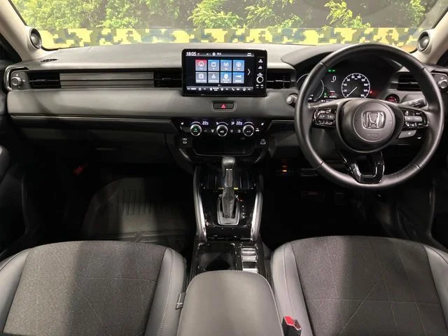 Honda VEZEL e:HEV Z photo 2