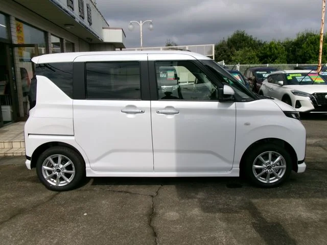 Daihatsu MOVE G photo 4
