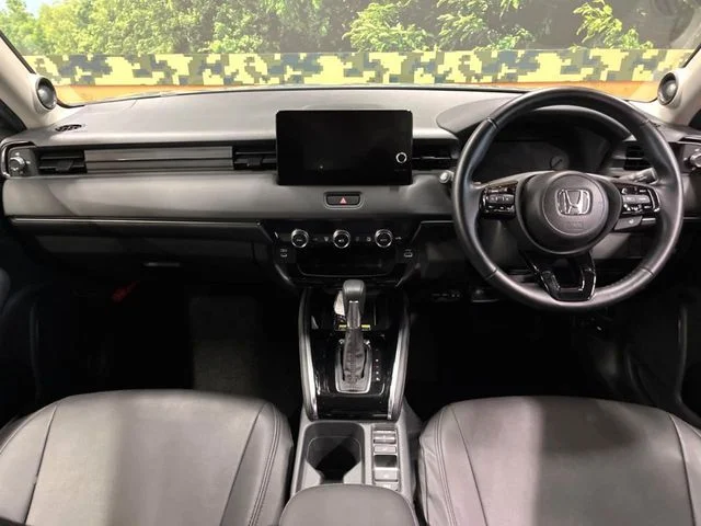 Honda VEZEL e:HEV Z photo 2
