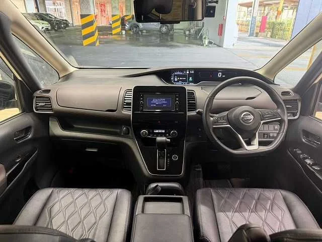 Nissan SERENA S-HYBRID G photo 2