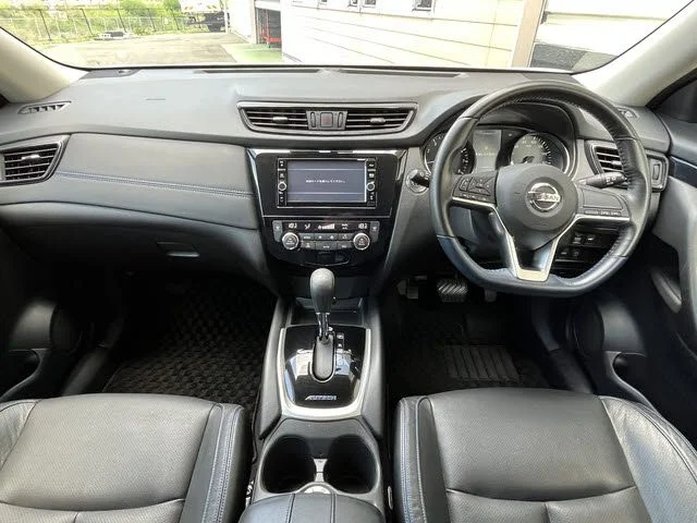 Nissan X-TRAIL 4WD オーテック4WD＿ナビ＿PBD＿1オーナ photo 2