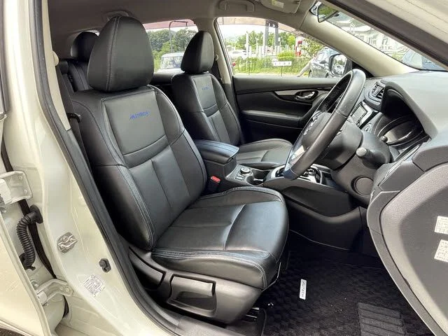 Nissan X-TRAIL 4WD オーテック4WD＿ナビ＿PBD＿1オーナ photo 4
