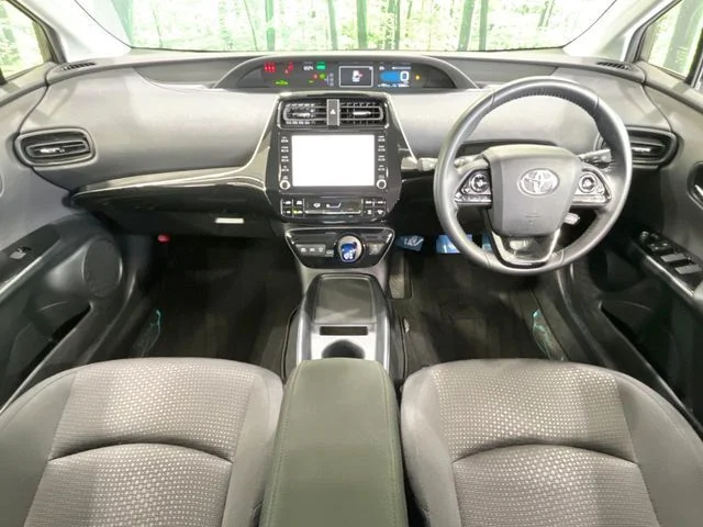 Toyota PRIUS S　セーフティプラス2 photo 2