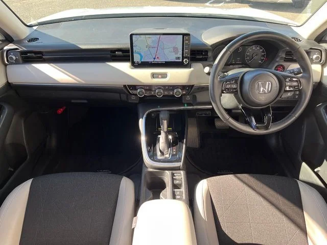 Honda VEZEL e:HEV Z photo 2