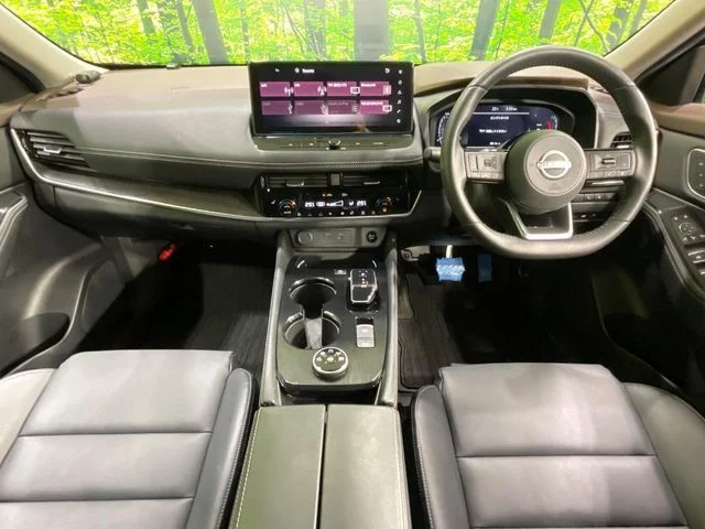Nissan X-TRAIL HYBRID 4WD G　e−4ORCE photo 2