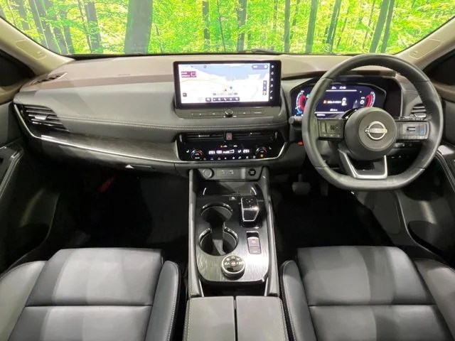 Nissan X-TRAIL HYBRID 4WD G　e−4ORCE photo 2