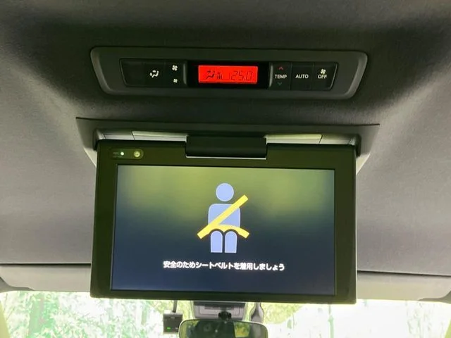 Toyota VOXY HYBRID ZS　煌2 photo 3
