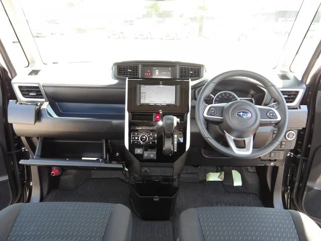 Subaru JUSTY ベースグレード photo 2