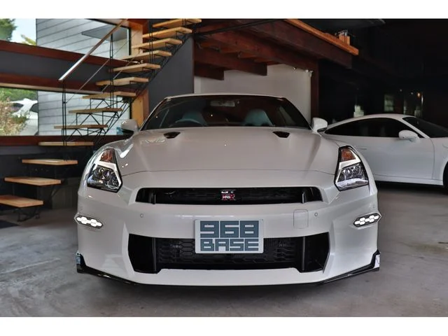 Nissan GT-R プレミアムエディション photo 2