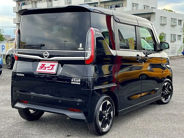 Nissan ROOX ハイウェイスターXアーバンクロム photo 3
