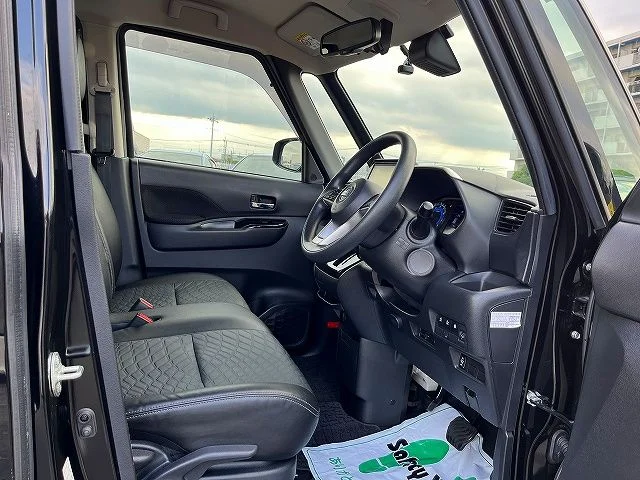 Nissan ROOX ハイウェイスターXアーバンクロム photo 4