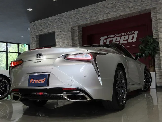 Toyota LEXUS LC500 Convertible ベースグレード photo 3