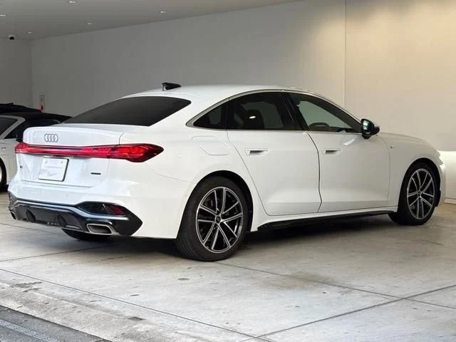 Audi AUDI A5 AVANT TDI　クワトロ　Sライン photo 3