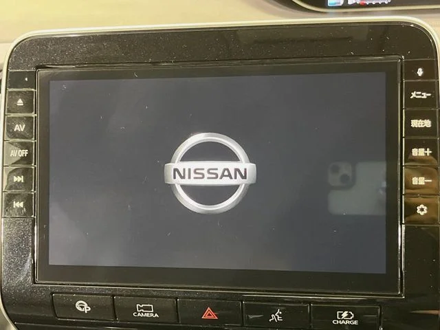 Nissan SERENA WG e−POWER　ハイウェイスター　V photo 3