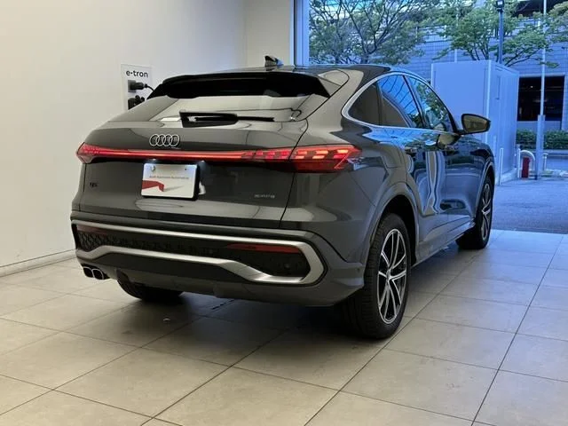 Audi AUDI Q5 SPORTBACK TDI　クワトロ150kW　Sライン photo 3
