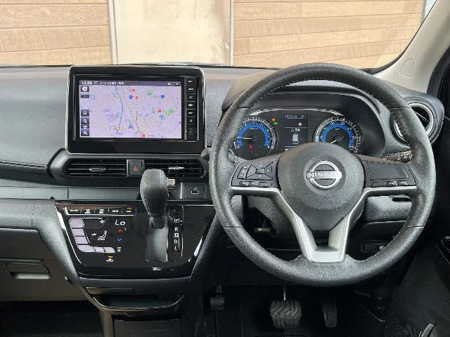 Nissan DAYZ ハイウェイスターX photo 2