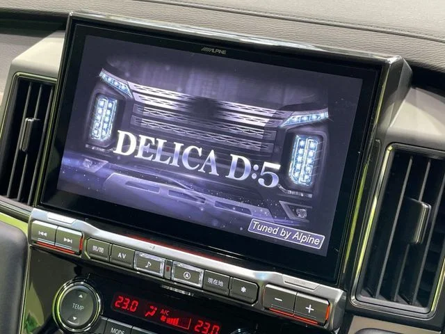 Mitsubishi DELICA D:5 4WD P photo 3