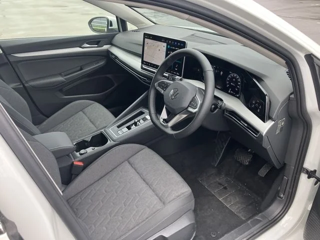 Volkswagen VOLKSWAGEN GOLF VARIANT TDI　アクティブアドバンス photo 2