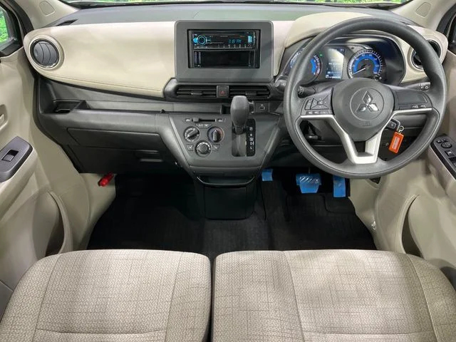 Mitsubishi eK WAGON M photo 2