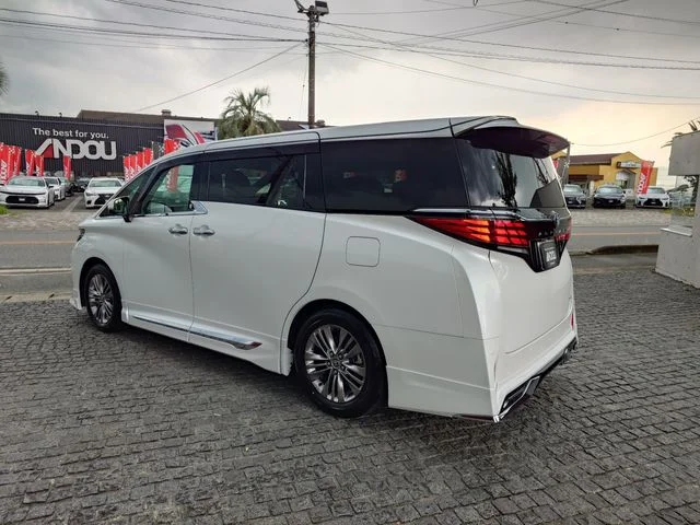 Toyota ALPHARD hybrid Z photo 4