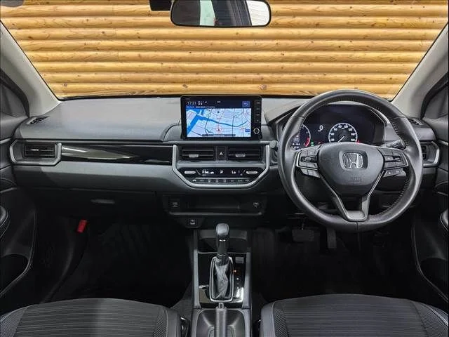 Honda WR-V Z＋ photo 2